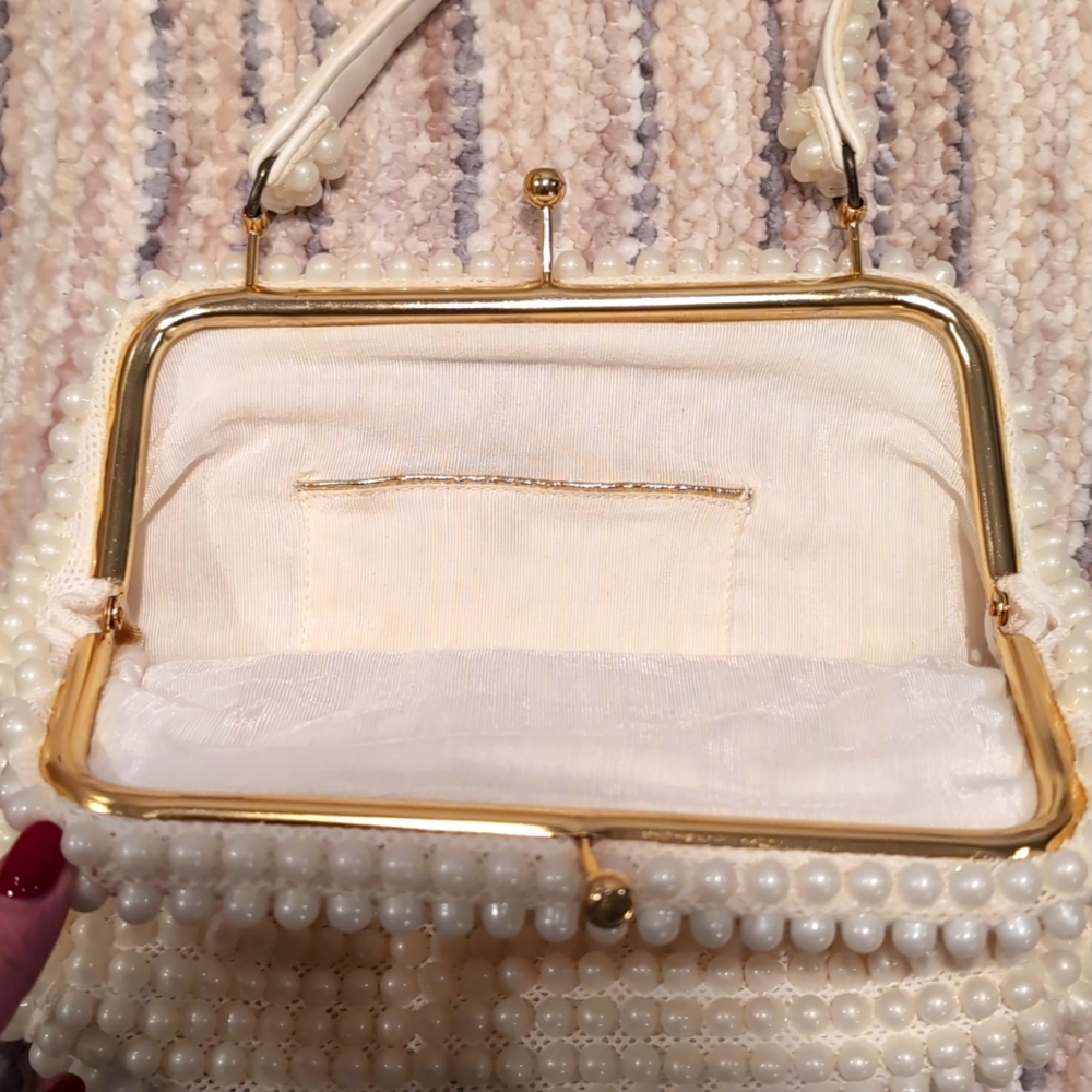 Beautiful, Vintage, Pristine, Pearl Covered Purse with Gold-Tone Accents - Picture 6 of 6